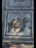 01142 ostia - regio ii - terme delle province - mosaik - ostseite - detail - 3. reihe - pos 1 - spanien - 2017.jpg